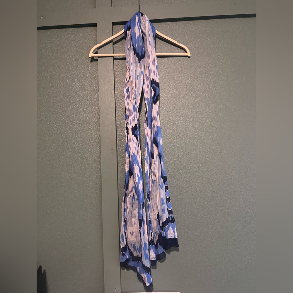 Women’s scarf